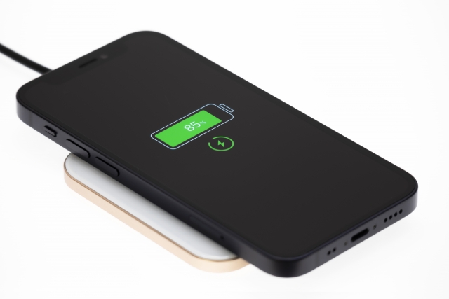iPhoneのワイヤレス充電が故障？できない原因と対処法！